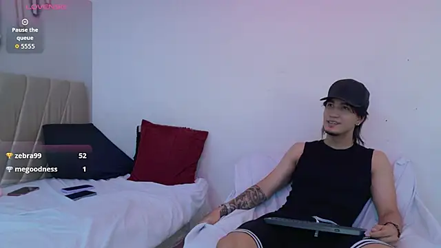 sweetauracouple live