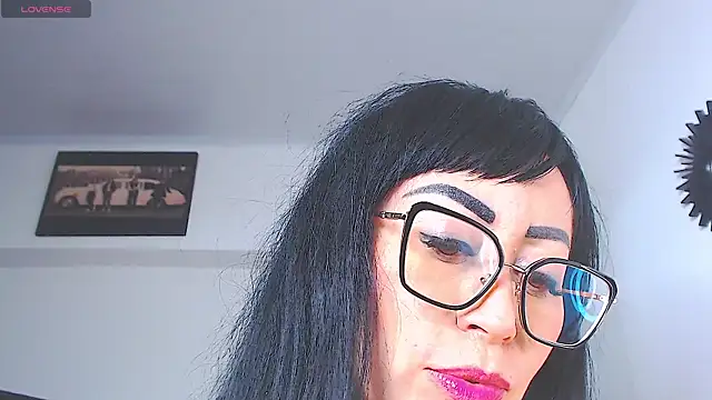 Vicky_hotmilf live