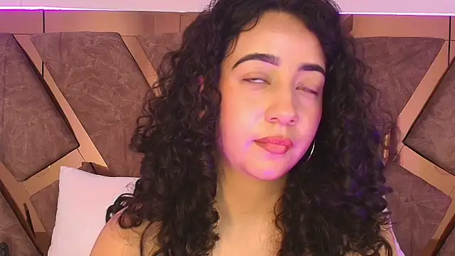 bella_swwan_ live