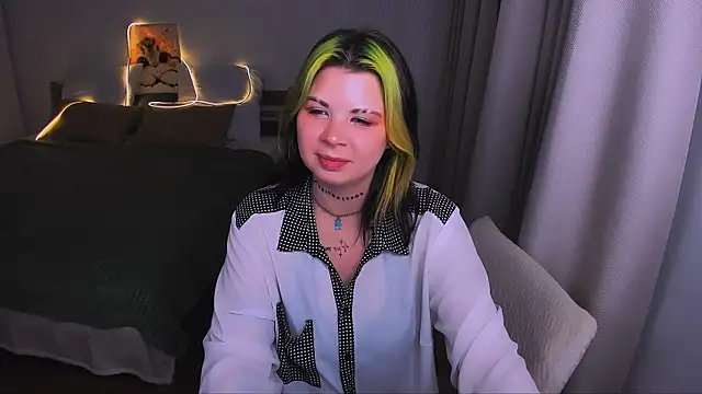 AliceSpencery live