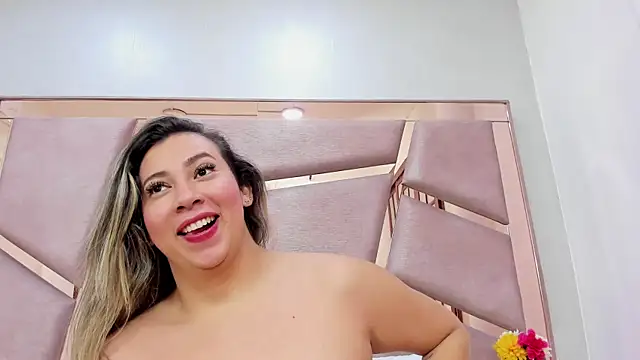 KylieGretchen live