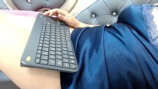 KataleyaStiward live