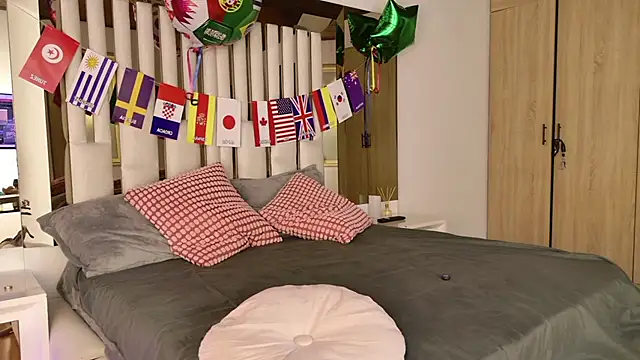 Anabella_London live