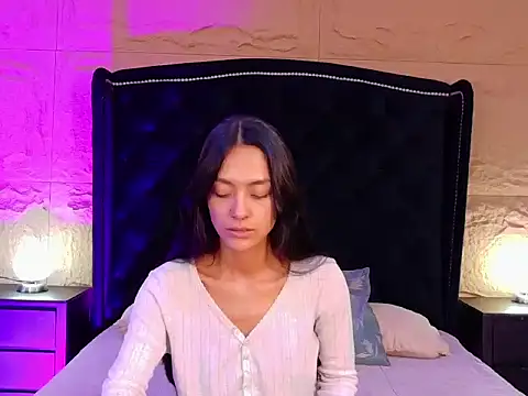 Ella_Walsh live
