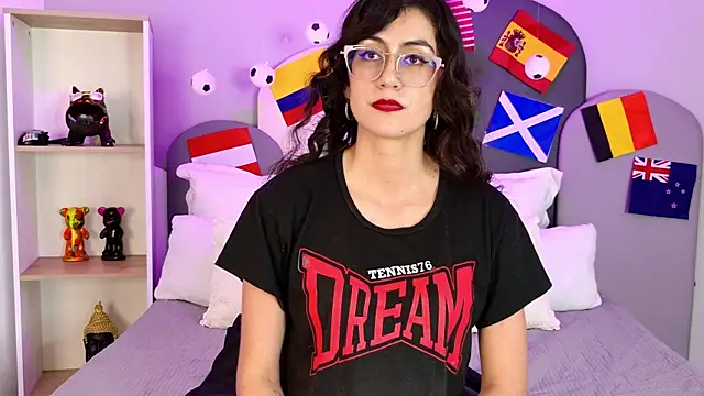 SophieGomez22 live