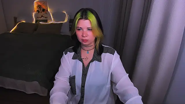 AliceSpencery live