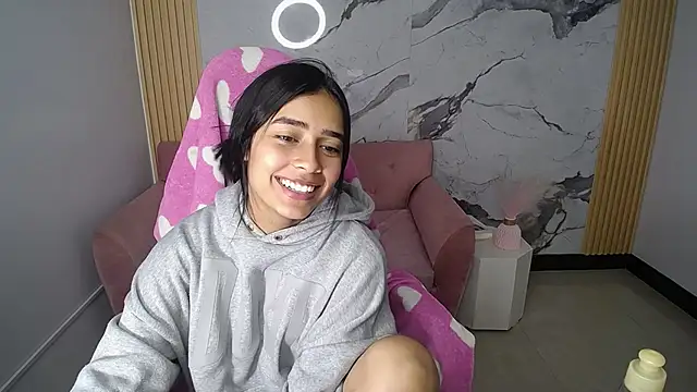 HotStreawberry_ch live