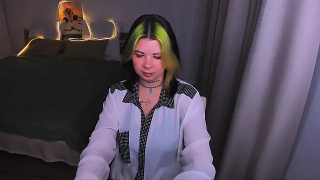 AliceSpencery live