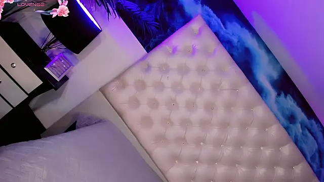 Valentiina_Foxx live
