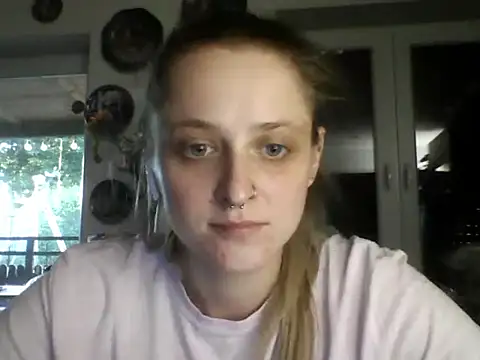 LeaWetGirl live