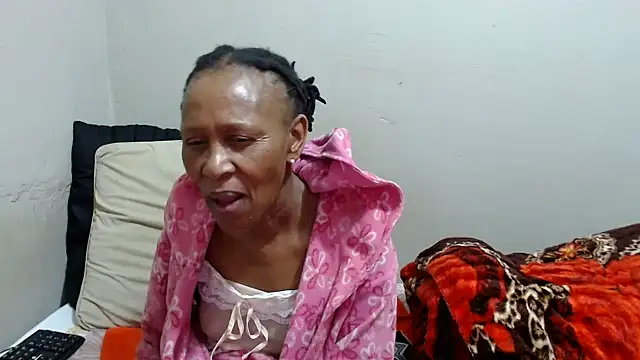 Ebonysweetcougar live