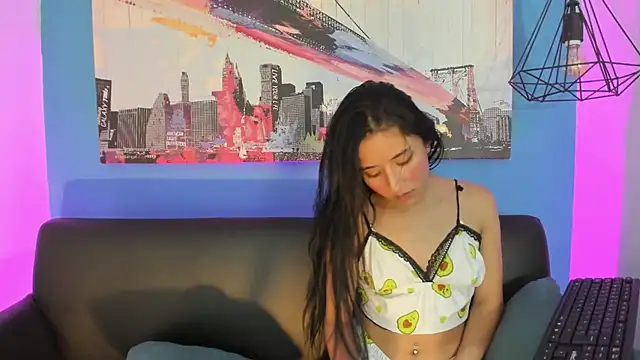 Luna_roose1 live