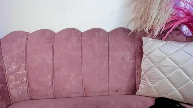 KittyNicolle live