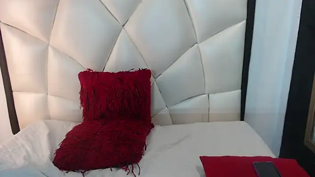 Milo_and_Mily live
