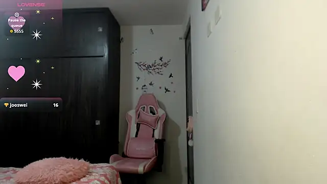 Mindy_James1 live