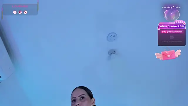 Coco_Balenciaga_ live