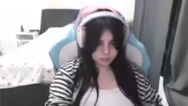 LunarMia live