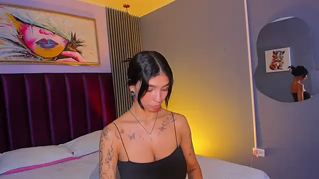 LauraAristizabal live