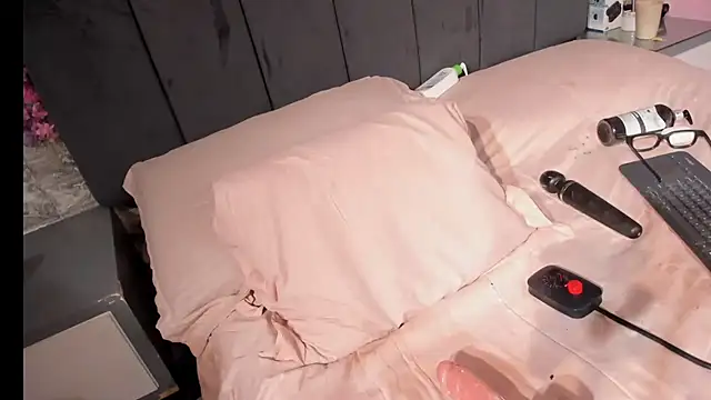 Missy_Aprill live