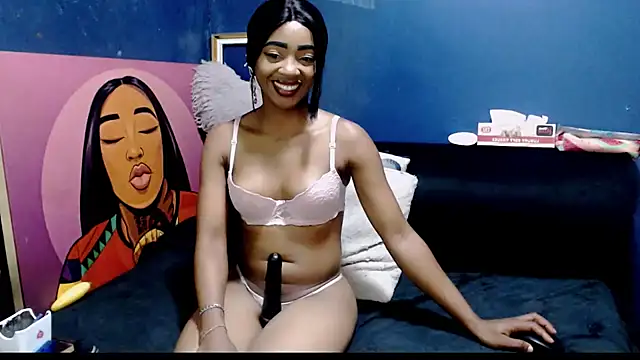 LolaSavageXO live
