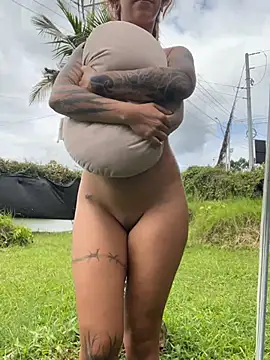 AliceMrtnz live