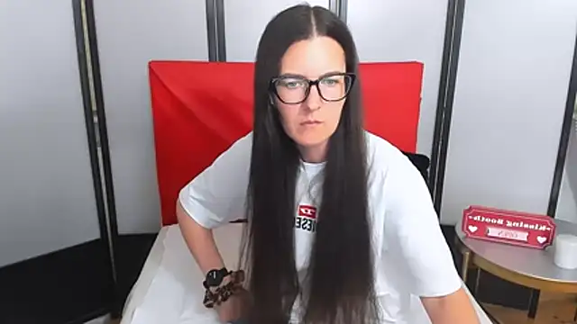 NadiaXlove live