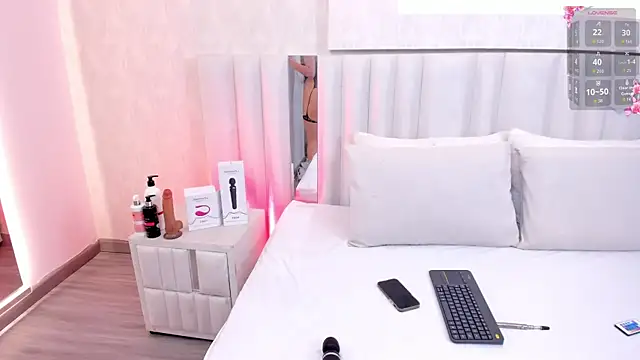 iim_Cloe live