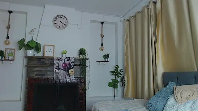 Emma_hassani live
