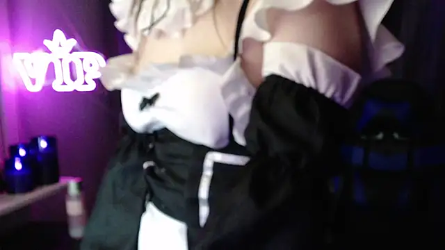 LunaXcherry live