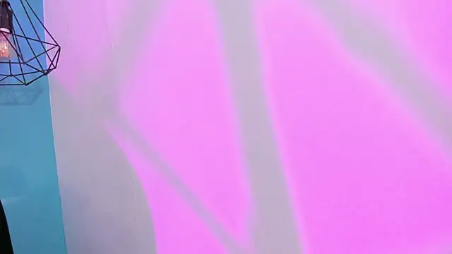 Luna_roose1 live