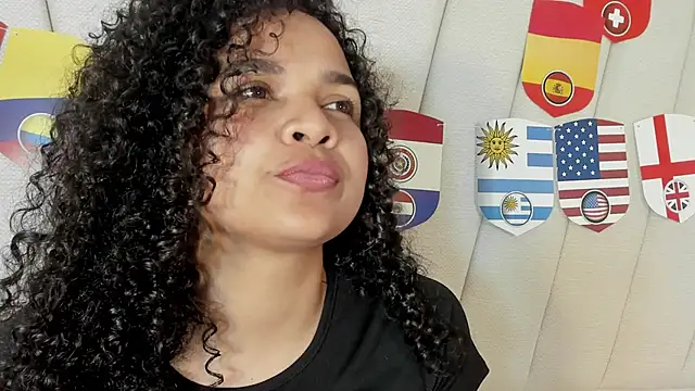 Miaa_Star1 live