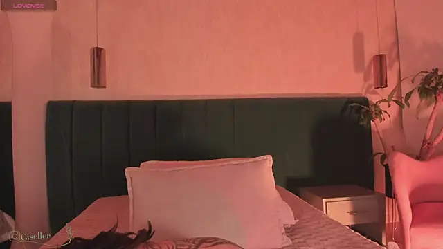 Giselle_royy live