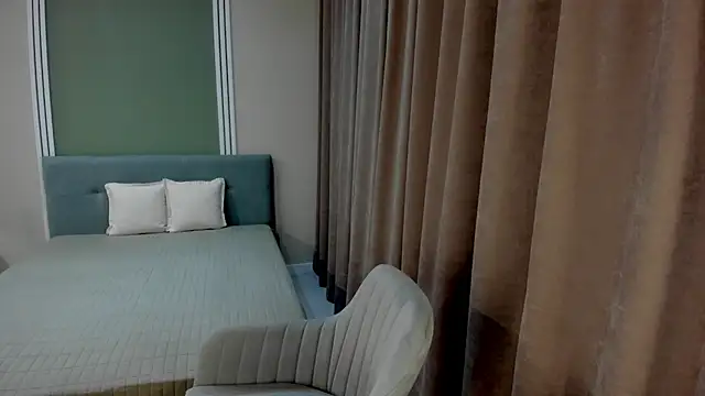 Amanda_Goodwin_ live