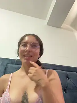 lunanovaxoxo live