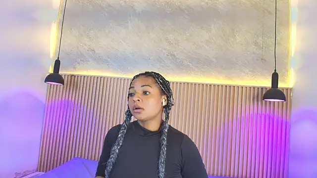 SamanthaMilann live