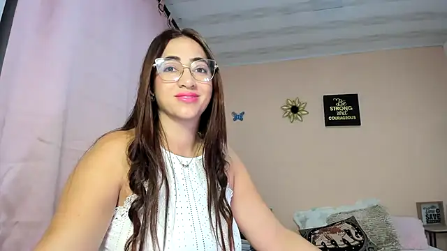 TamiDesire live