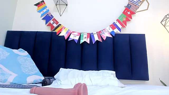 sophieturner_mg live