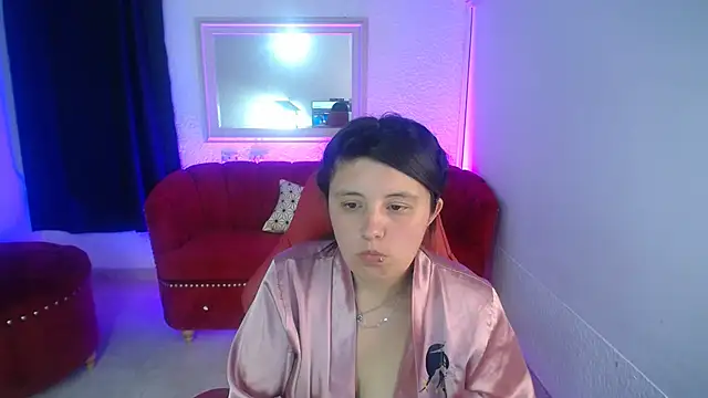 nathaly_low1 live