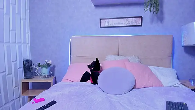 RoxaneBrown live