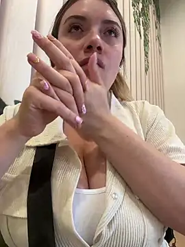 valery_mora live