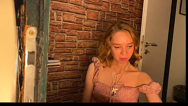 ElizaStorm live