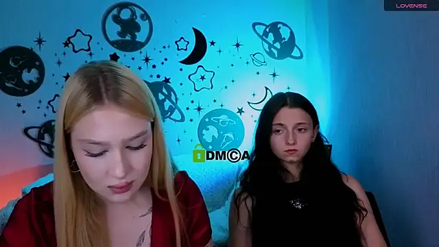 playful_sophie live