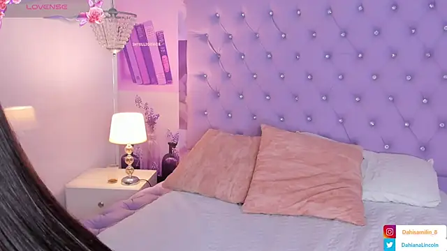 SamaraLincolnn live
