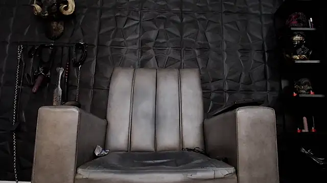 Agata_Darkness live