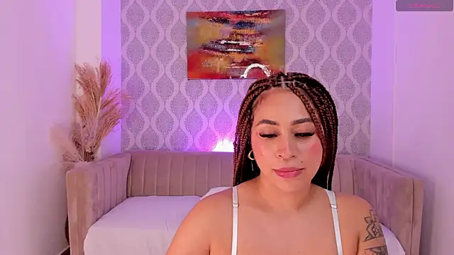 Nikki_Rousmel live