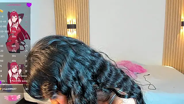 AmyPrice9 live