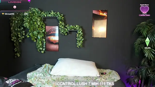 Kitty_Milan live