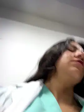 CAROLINE__07 live