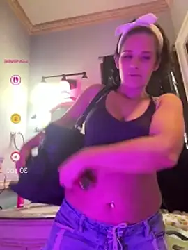 Vanessa_Valentine live