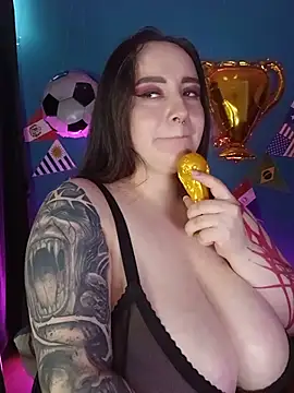 Lena_black_ live